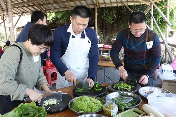 團(tuán)建回顧|華陽(yáng)湖大挑戰(zhàn)！尋找和生“三好青年”？